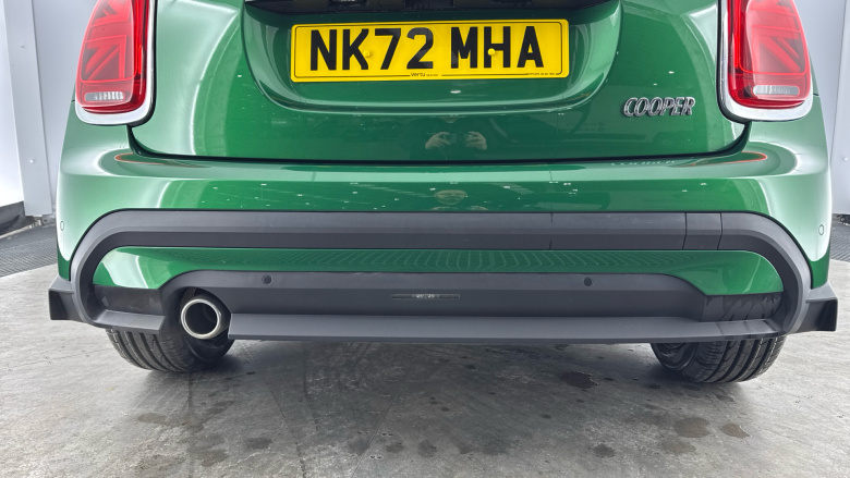 MINI Hatchback 1.5 Cooper Classic 5dr Auto Petrol Hatchback